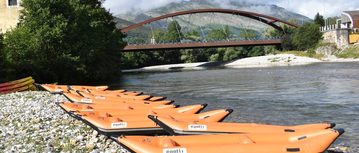 Descenso en Canoa y Kayak por el Deva